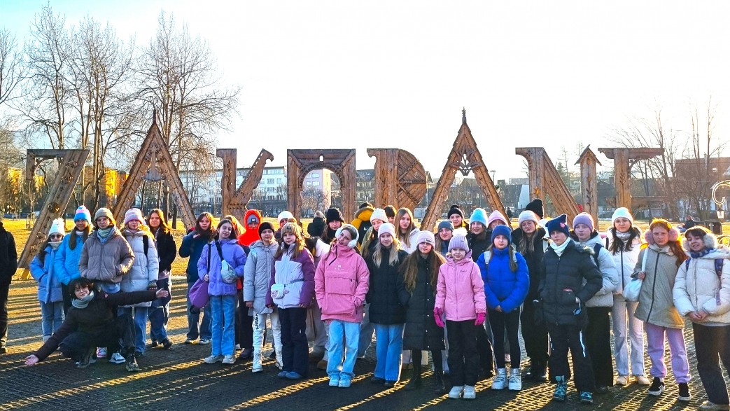 Bal karnawałowy na zimowisku rekreacyjnym bez nart