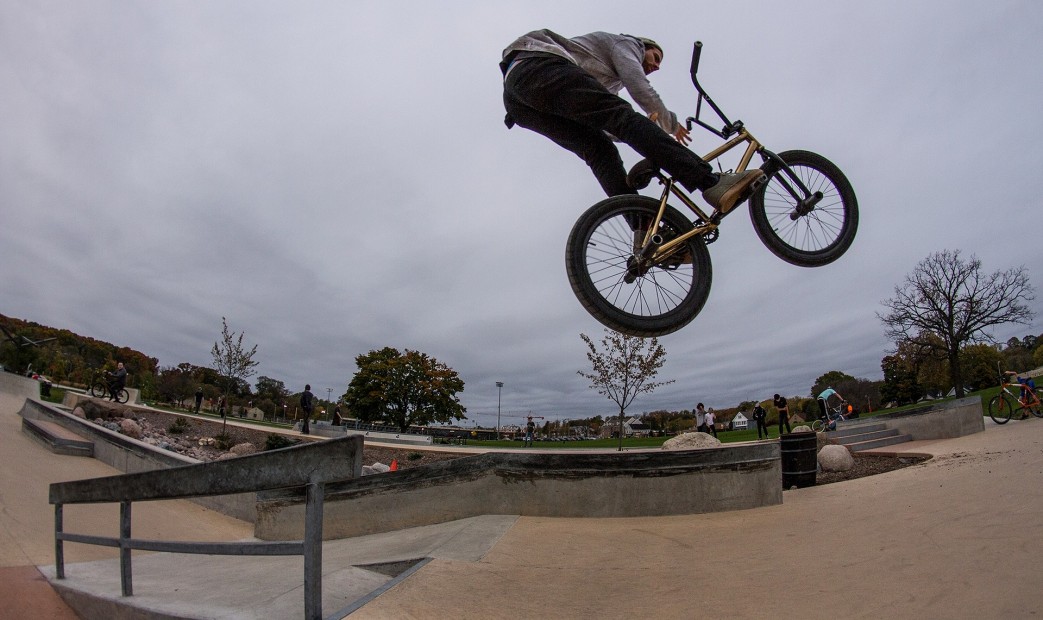 Kolonie z nauką jazdy na BMX