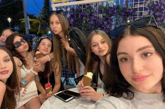 GRECJA obóz chill Elli samolot lato 2025