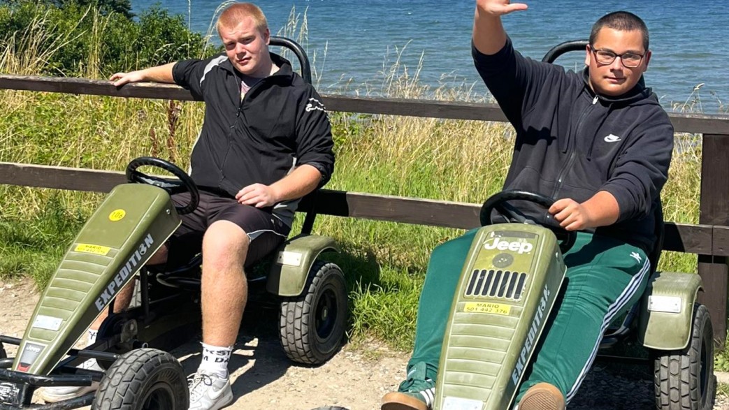 Młodzież na plaży