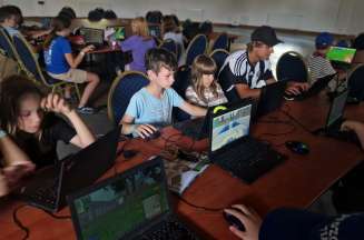 Julinek kolonia letnia programowanie w świecie Minecraft 2025