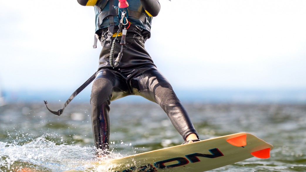 zajęcia kitesurfingowe na obozie studenckim
