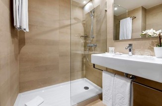 Lizbona zima hotel lazienka.jpg