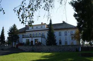 Runowo Pałac pod Bocianim Gniazdem-obiekt-Polska-lato