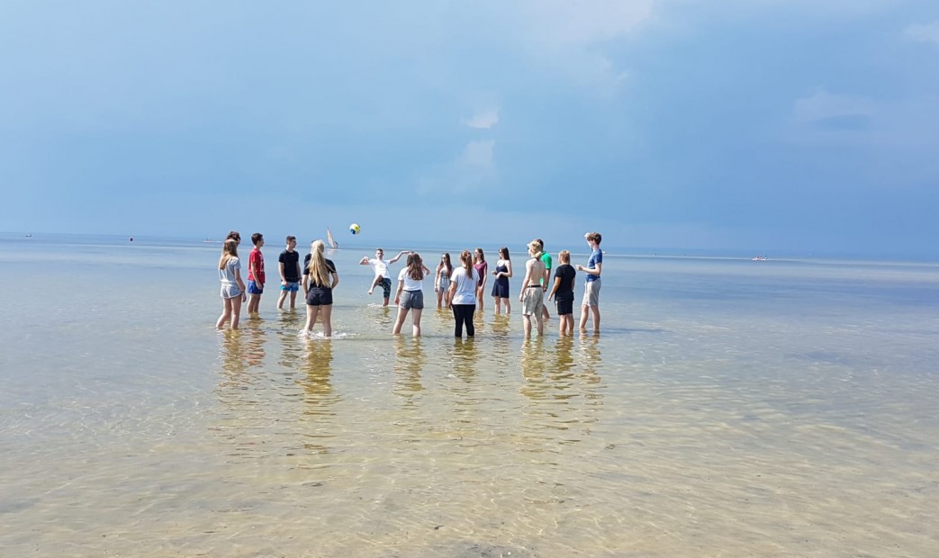 Szkolenie kitesurfingowe na obozie studenckim w Jastarni