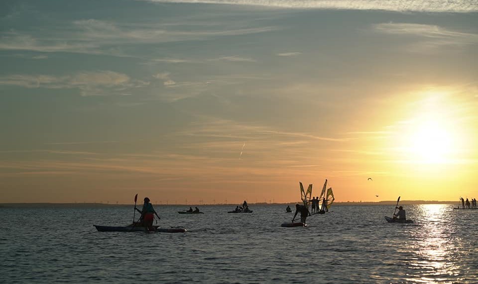 Szkolenie kitesurfingowe na obozie studenckim w Jastarni